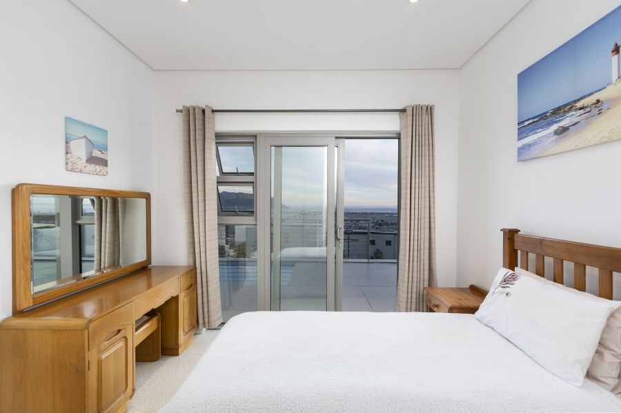 4 Bedroom Property for Sale in Dennegeur Western Cape